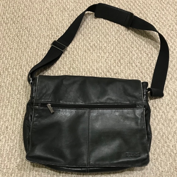 Cole Reaction Bags Cole Reaction Mens Messenger Bag